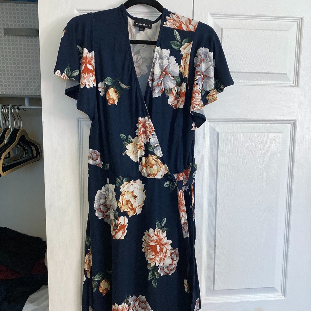 Fortune + Ivy Flower Wrap Dress Plus Size Size 1X